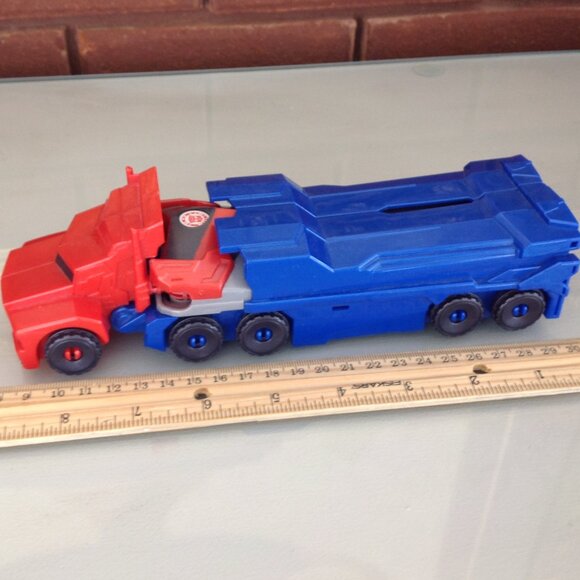 Truck Transformer Optimus Prime Titan Changer - Picture 3 of 6
